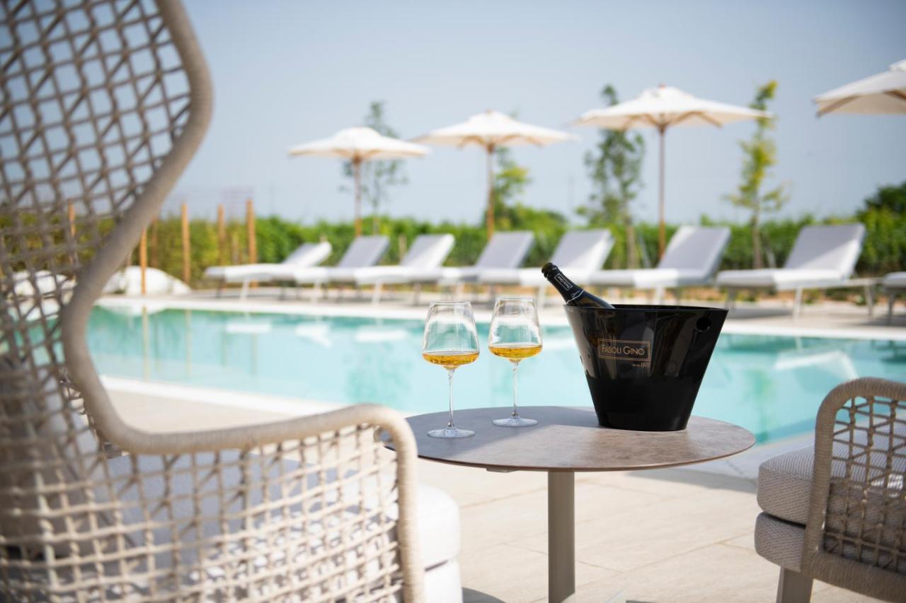 Magari Estates Boutique Hotel Colognola ai Colli Luaran gambar